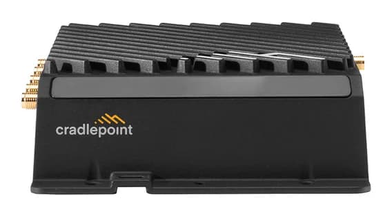 Cradlepoint R920: Rugged CBRS-Ready Mobile and IoT Router product photo